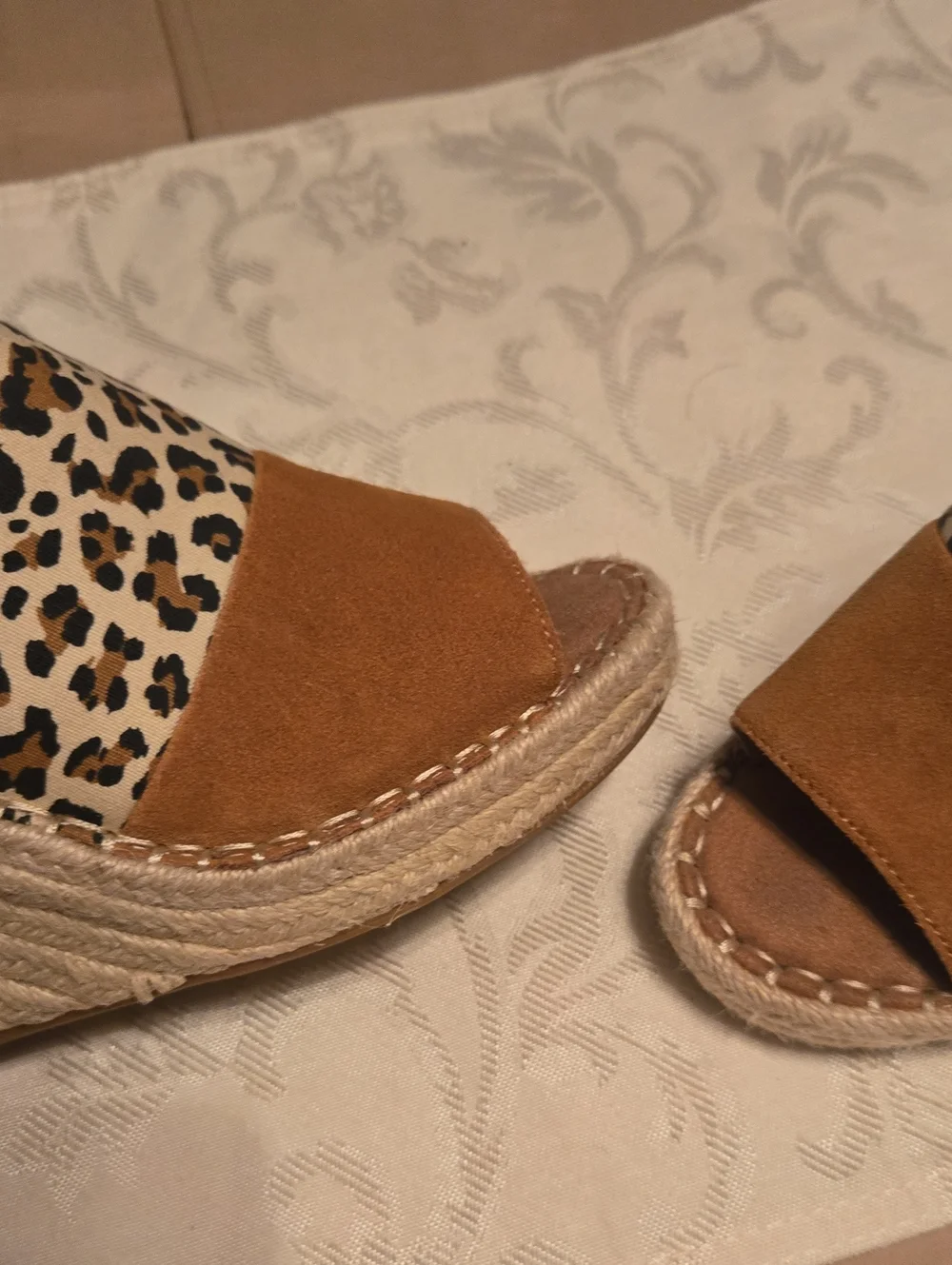 Toms Monica Slip On Mules size 7.5